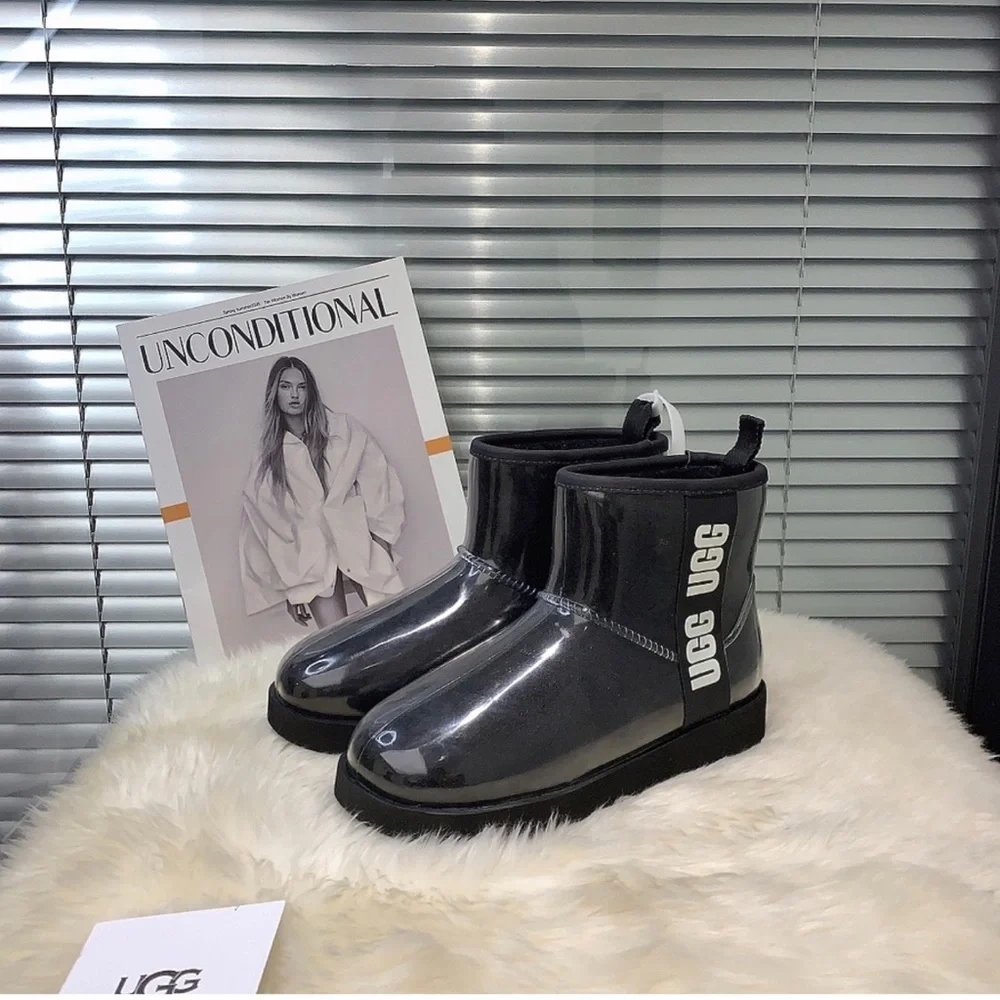 Winter Boots - Picture 3 of 3